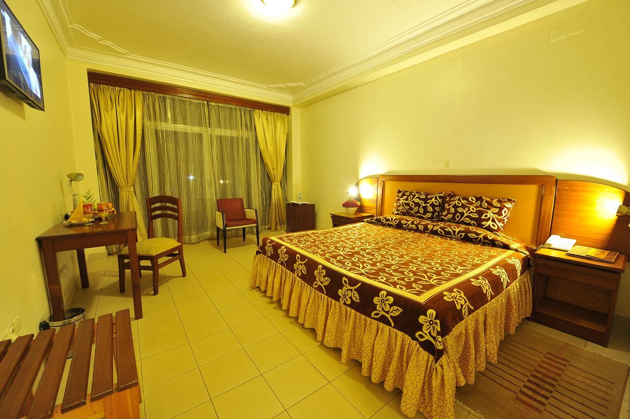 Hotel Chez Lando Kigali Buitenkant foto