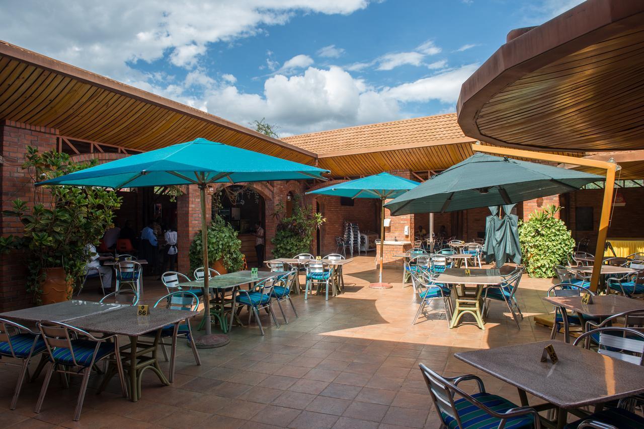 Hotel Chez Lando Kigali Buitenkant foto