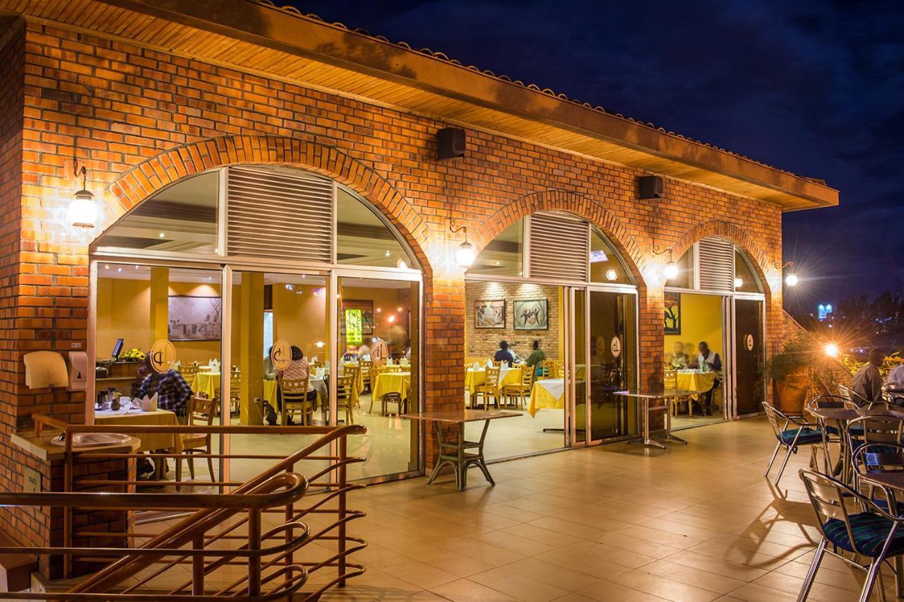 Hotel Chez Lando Kigali Buitenkant foto